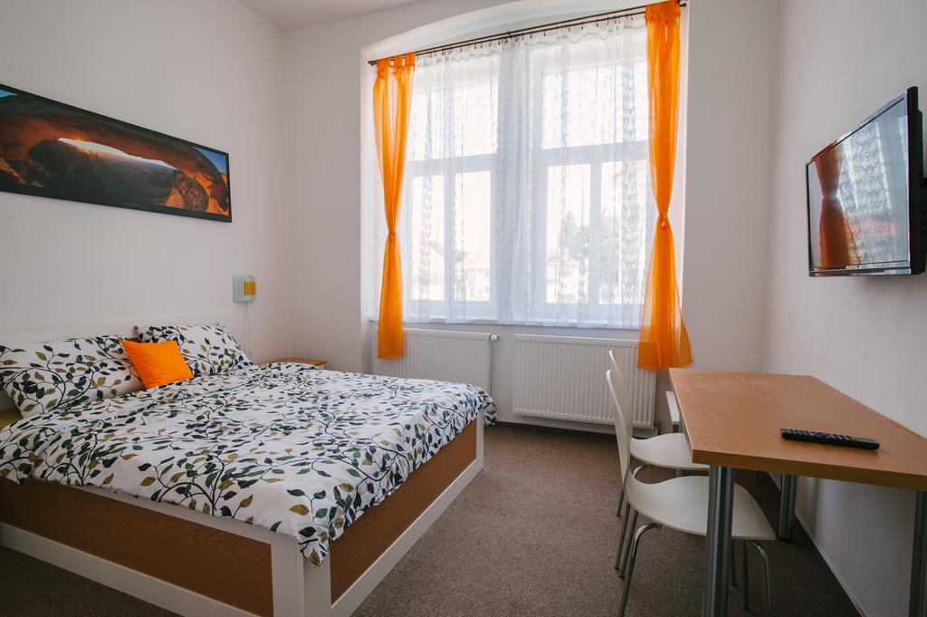 Guest House U Zlatého Jelena Žinkovy Habitación foto