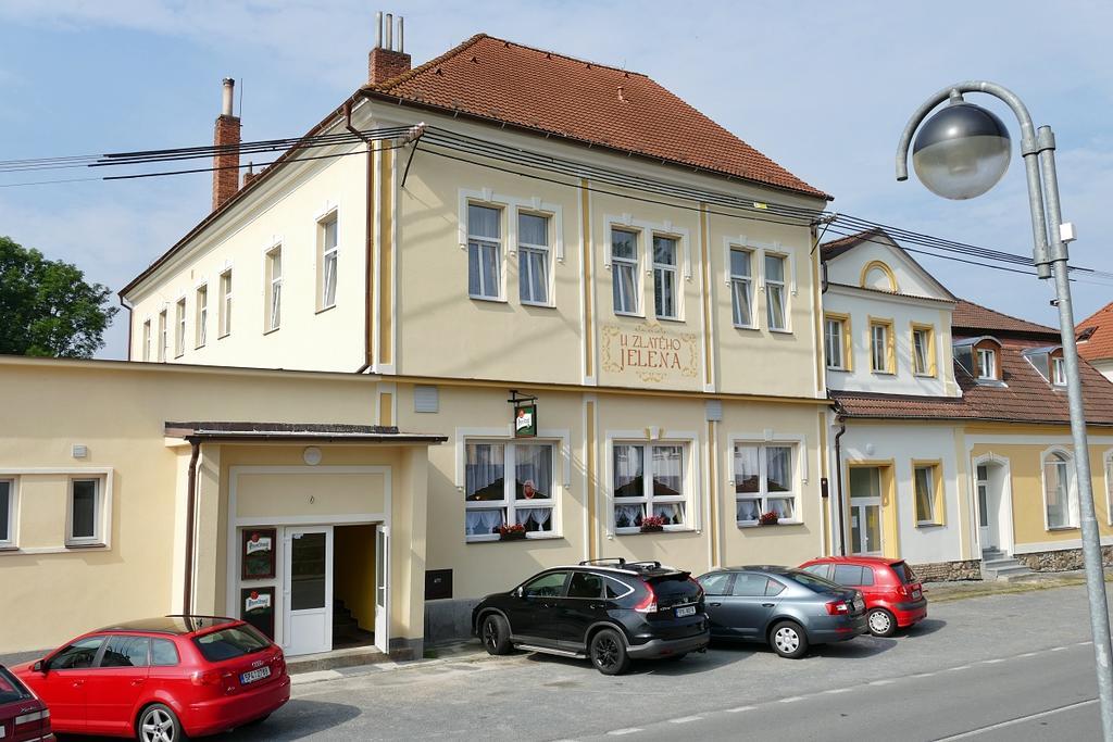 Guest House U Zlatého Jelena Žinkovy Exterior foto